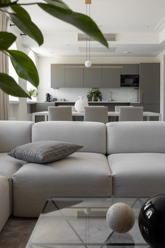 Private Home, 